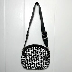 FREE PEOPLE PURSE MARBELLA CONVERTIBLE BELT BAG black and white leather‎ travel